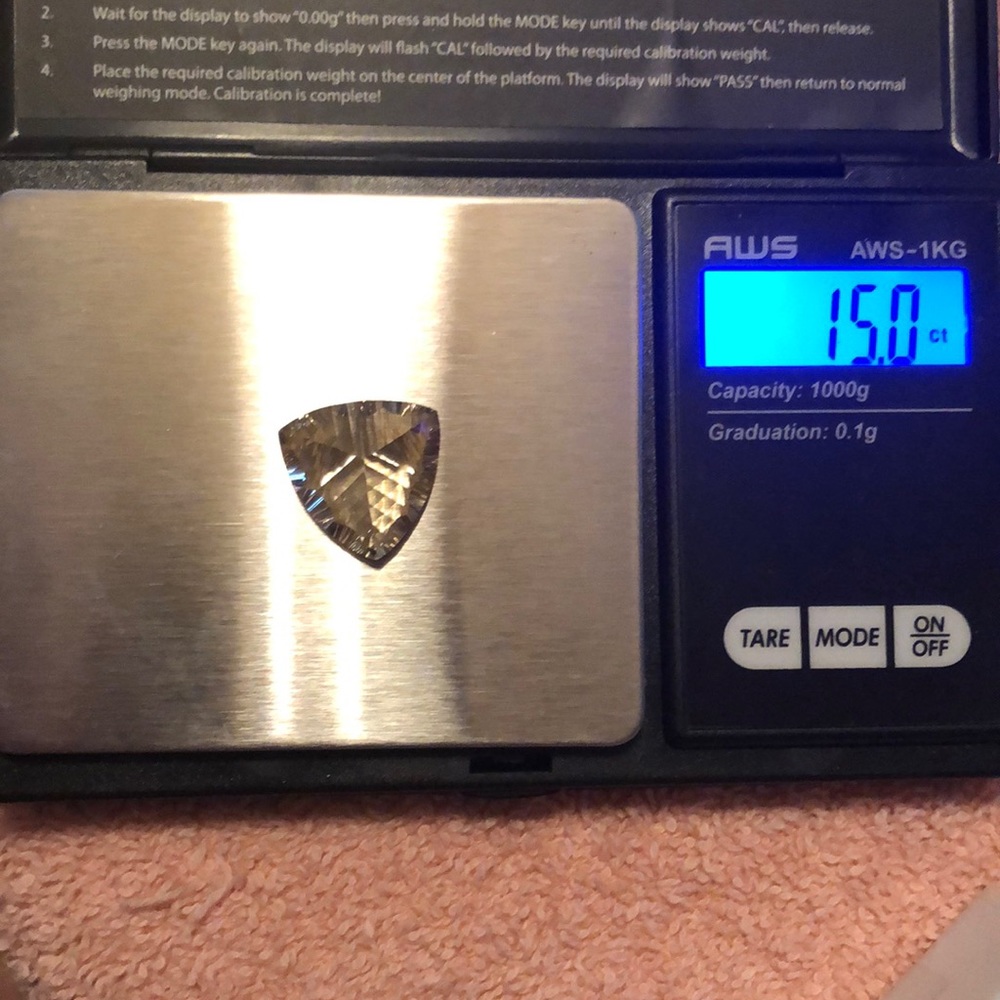 15 ct YELLOW Labradorite 16x17 Fantasy/Radiant Cut - Picture 8 of 8